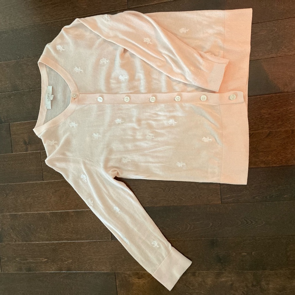 Women's Light Pink Cardigan Sweater